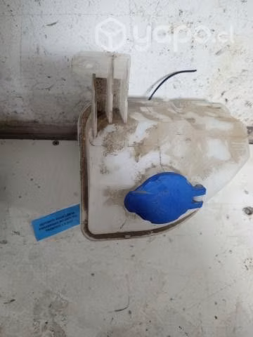 Desposito Agua Limpia Parabrisas (KFJ067) Kia Fron