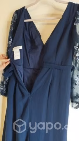 Hermoso vestido de fiesta mujer