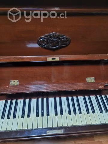 Piano vertical Carl Hardtmann
