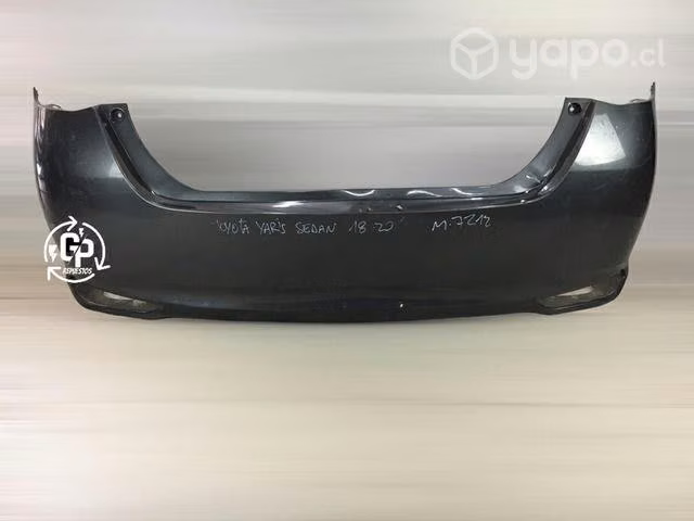 Parachoque trasero toyota yaris sedan 2018-2020