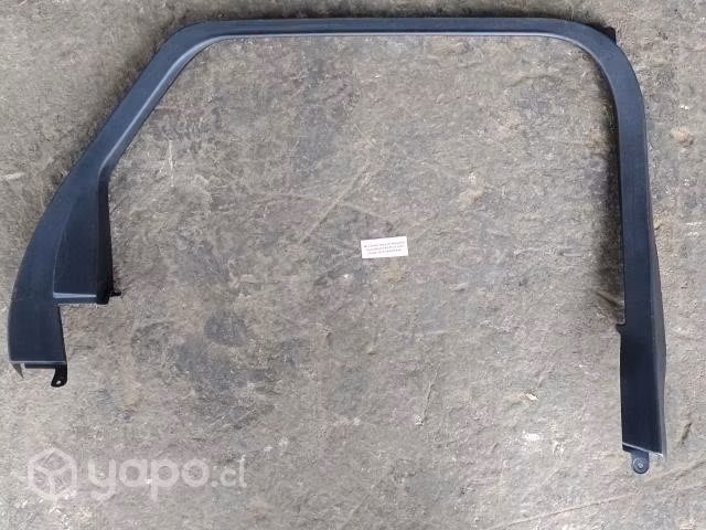 Moldura Puerta Trasera Izquierda (FED316) Ford Edg