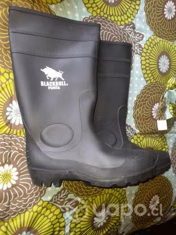 Botas de agua talla 40 nuevas 8mil