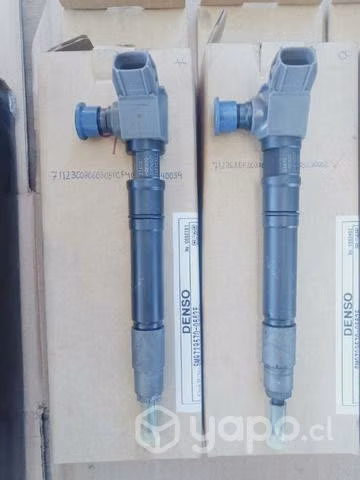 Inyectores toyota Hilux Revo 2.4