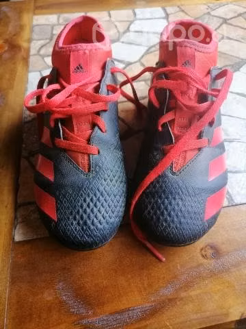 Zapatos de fútbol adidas originales