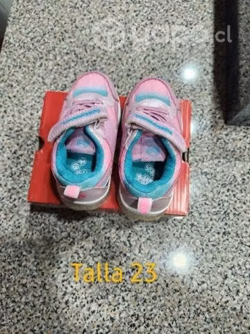 Zapatilla niña