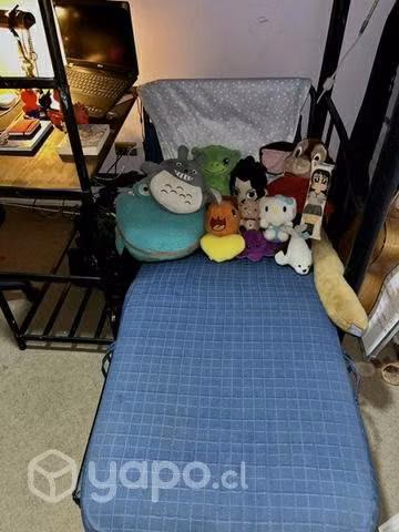 Cama alta con escritorio