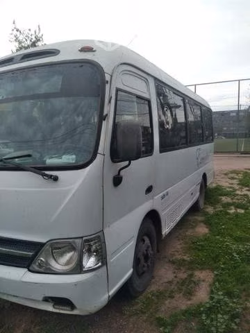 Viajes y traslados en mini bus
