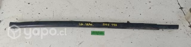 Moldura Lame Vidrio Puerta Tras Izq Dodge Durango