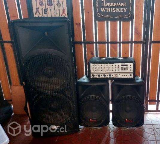 parlantes y mixer - Imagen 2