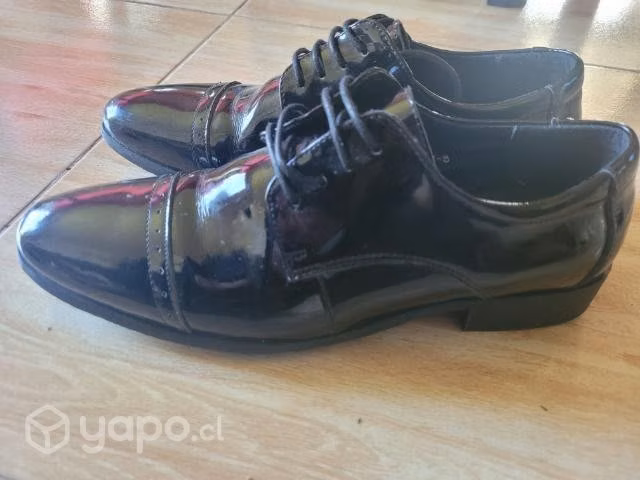 Zapato charol negro hombre