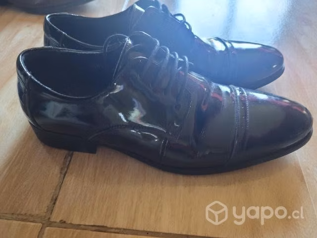 Zapato charol negro hombre