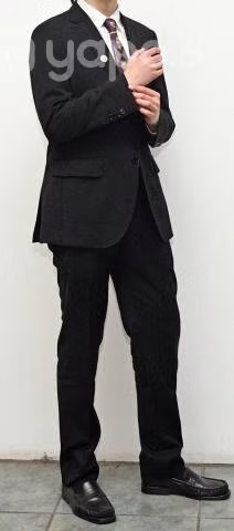 Traje TRIAL, 100% lana, color negro, un solo uso