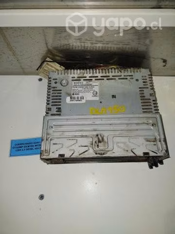 Cuerpo Radio Sony CDX-GT320MP (DLM150) Mitsubishi