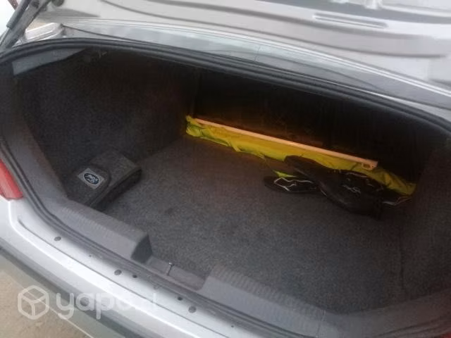 Se vende Ford focus sedan 1.6 2009