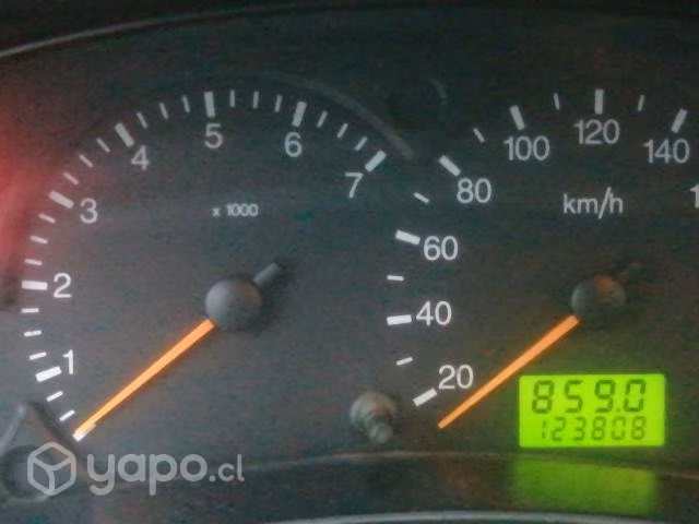 Se vende Ford focus sedan 1.6 2009
