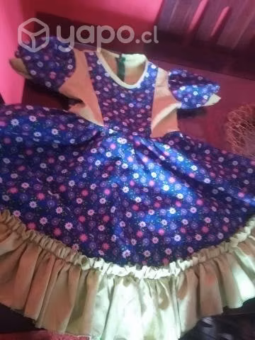 Vestido de huasa con falso 7000 llegar y usar