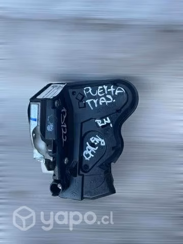Chapa puerta trasera RH Suzuki Baleno 2021 2023