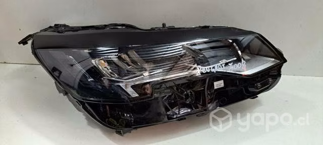 Optico derecho peugeot 3008 20-23