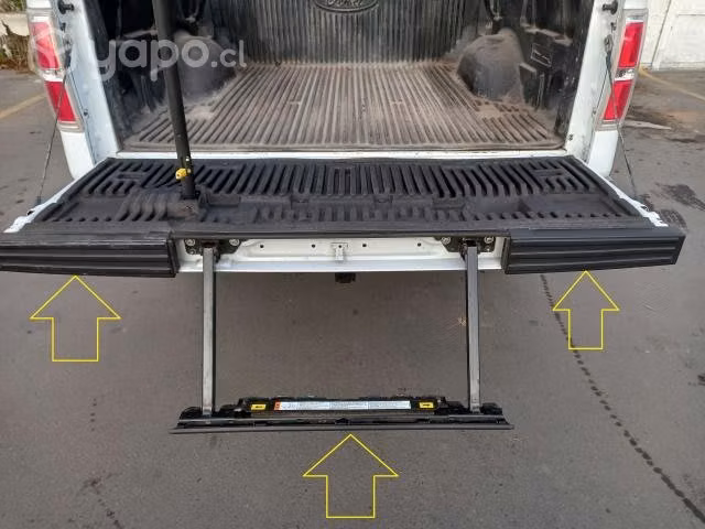Molduras de portalón pick-up Ford F-150 (one-step)