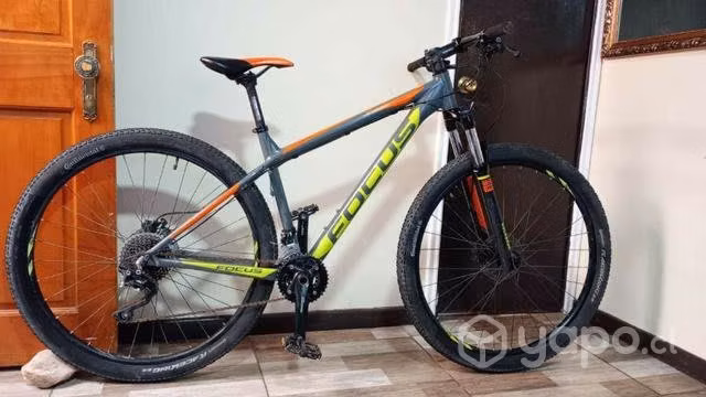 Bicicleta focus RockShox