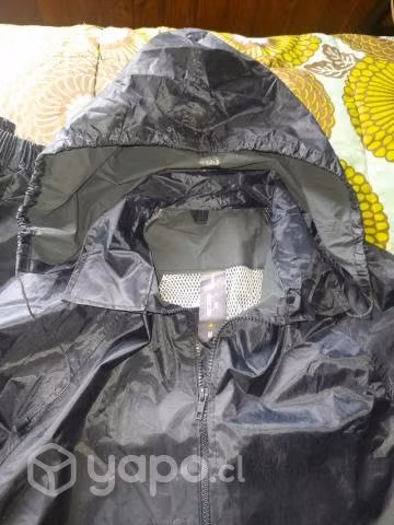 Traje de Agua talla m nuevo