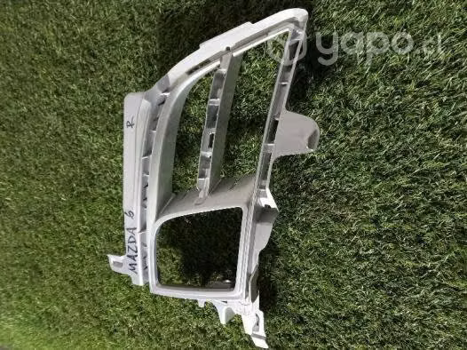 Tapa neblinero derecho mazda 6