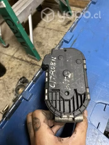 Cuerpo de aceleración Mercedes Vito
