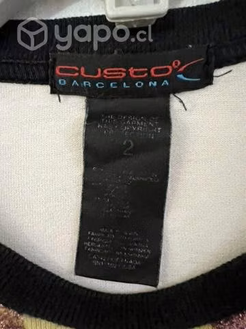 Polera Elástica Marca Custo Barcelona Talla S - Imagen 3