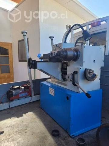 Rectificadora de discos y tambores de automóvil