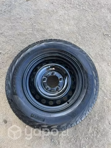 Rueda de repuesto camioneta aro 18