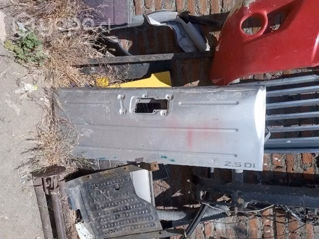 Portalon Nissan terramo