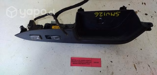 Boton Alza Vidrio Pta tras der Ssngyong Musso 2021