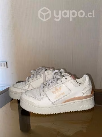 Zapatillas Adidas - Diseño Edición Especial