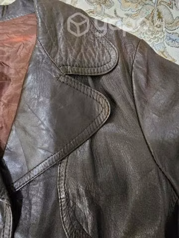Abrigo mujer 100% cuero talla M , impecable