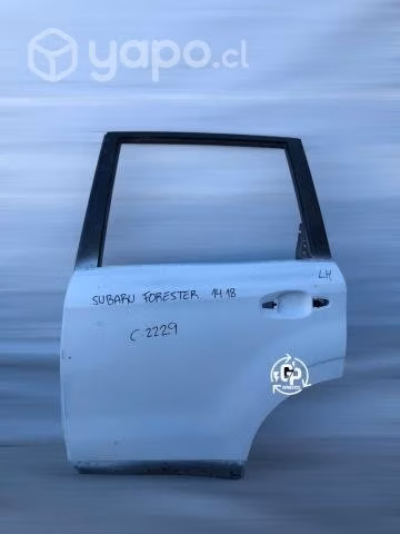 Puerta trasera lh subaru forester 2014-2018