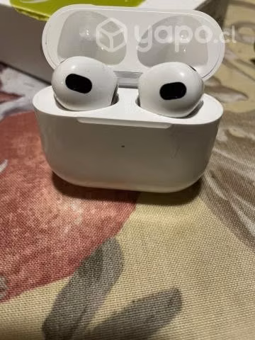 Apple Audífonos AirPods 3ª Generación