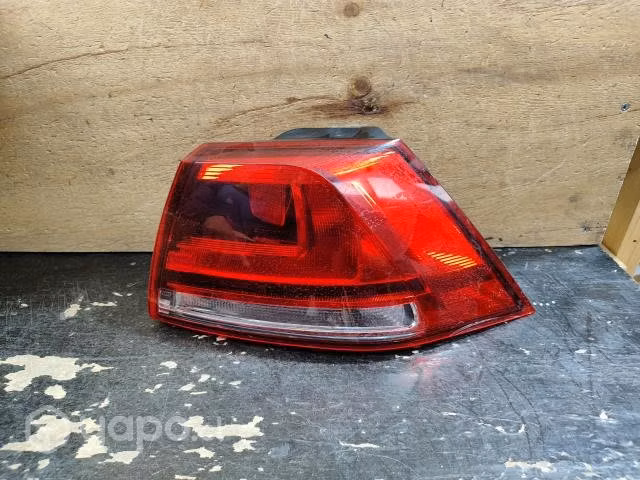 Foco Volkswagen Golf Mk7 /m01jrgd