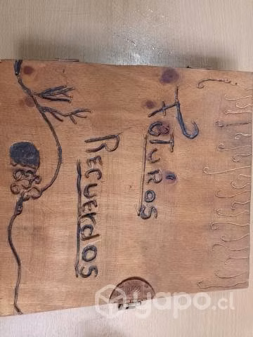 Álbum de madera