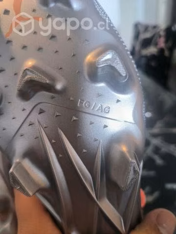 Zapatillas de fútbol profesional