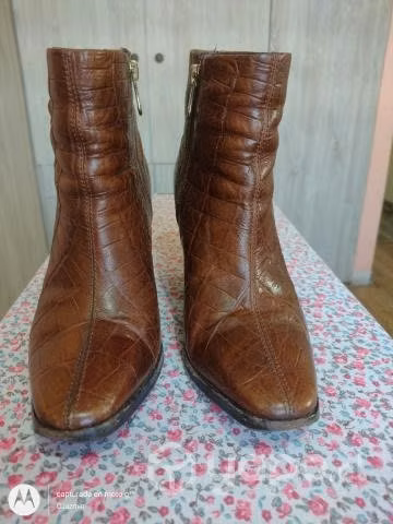 Botines de cuero talla 36 Pollini