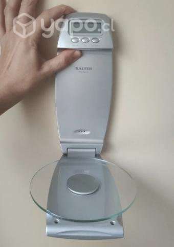 Bascula Digital De Pared Abatible Salter - Imagen 3