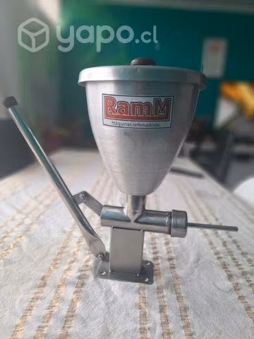 Rellenadora de cuchuflis marca RamM