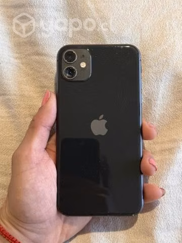 IPhone 11 64GB - Usado, con 80% batería