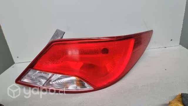 Foco hyundai accent rb dmg la cisterna 23.01