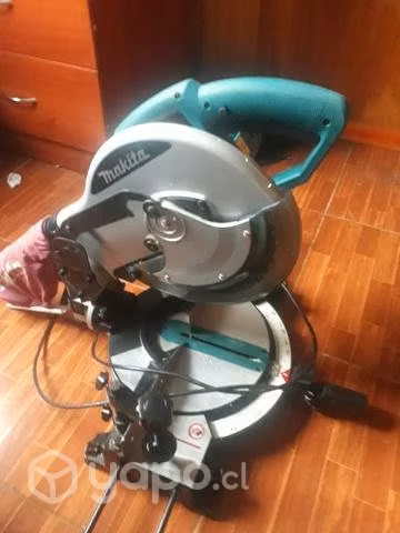 Ingleteadora makita 1500W Mls100