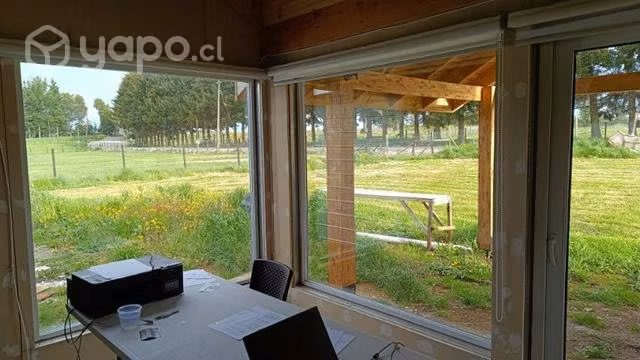 Parcela con casa de 130m2 y sitio de 5300m3