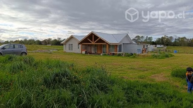 Parcela con casa de 130m2 y sitio de 5300m3