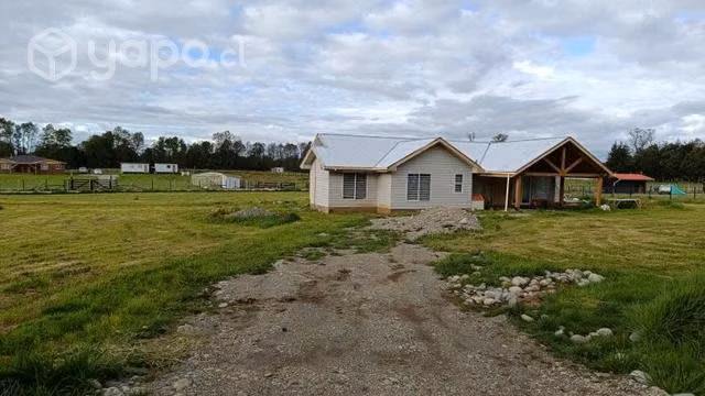 Parcela con casa de 130m2 y sitio de 5300m3