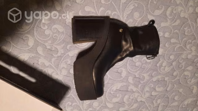 Botas C/Moran Talla 39 (Son como 38) - Imagen 2