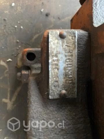 Caja de válvula Motoniveladora Fiat FG 95 - Imagen 6